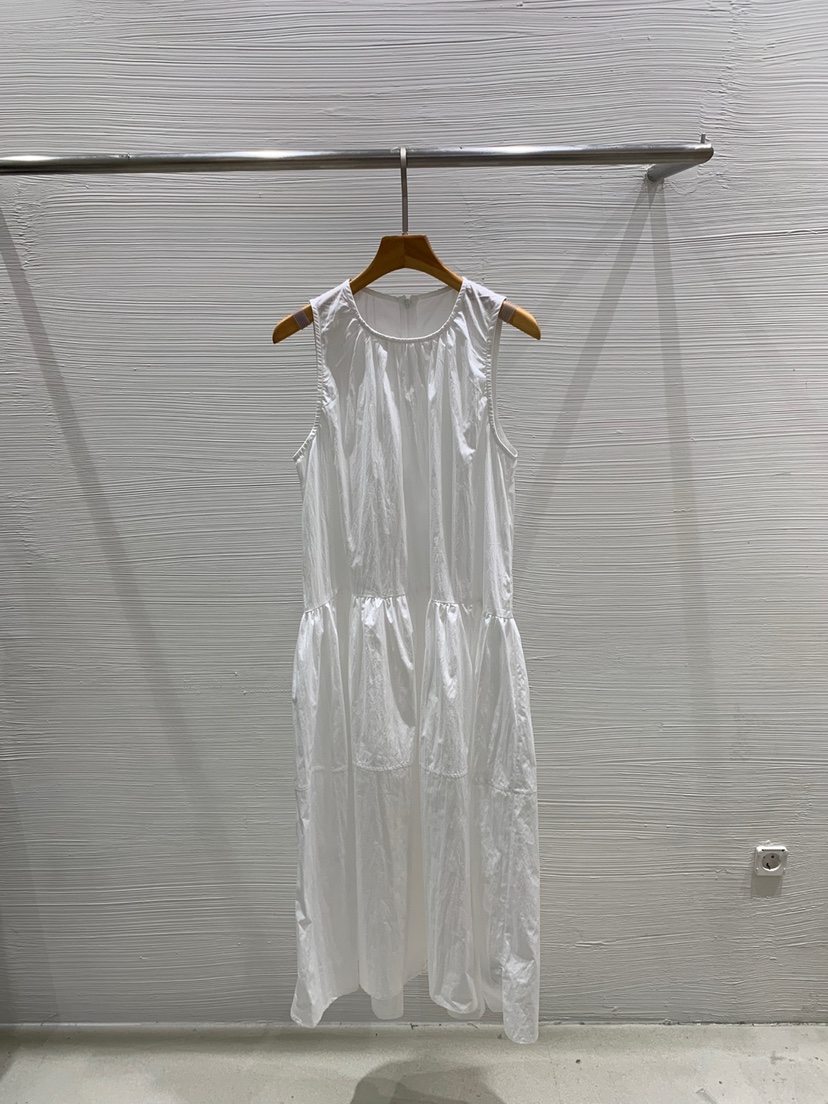 LUCY SALON韓國直郵㊣東大門實拍女裝新款熱賣推薦人氣連衣裙LUCY SALON連衣裙