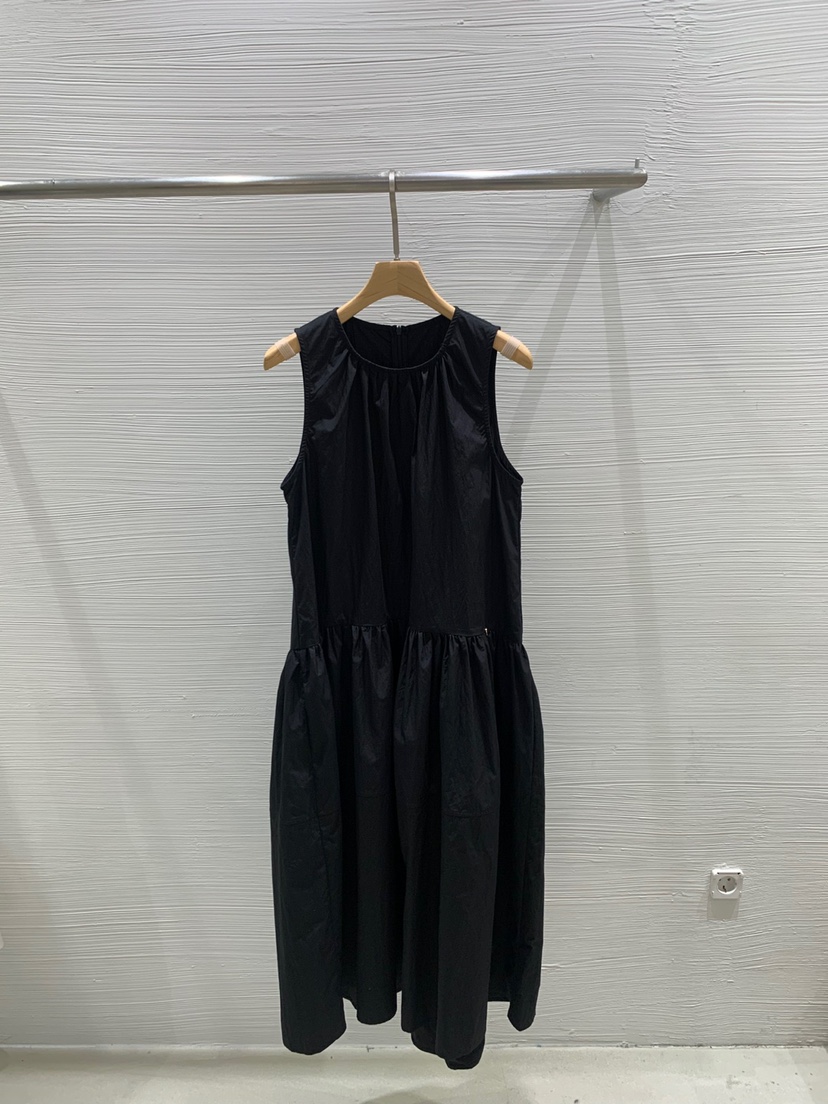 LUCY SALON韓國直郵㊣東大門實拍女裝新款熱賣推薦人氣連衣裙LUCY SALON連衣裙圖色2