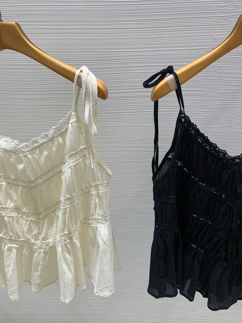 LUCY SALON韓國㊣直郵東大門代購女裝新款推薦人氣吊帶背心LUCY SALON吊帶/背心