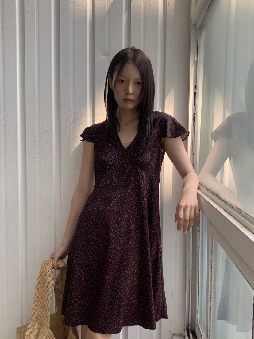 LOGARDEN直郵韓國代購㊣女裝新品人氣熱賣休閑時尚推薦連衣裙LO GARDEN連衣裙