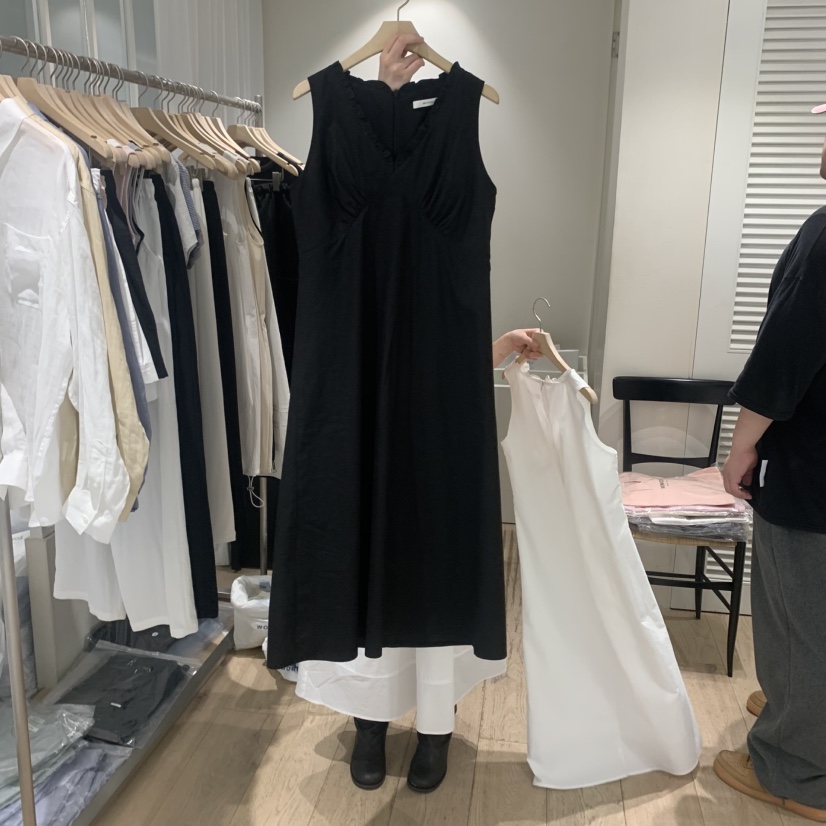 MONIQUE韓國直郵㊣東大門實拍女裝新品熱賣人氣連衣裙荷葉邊MONIQUE連衣裙圖色2