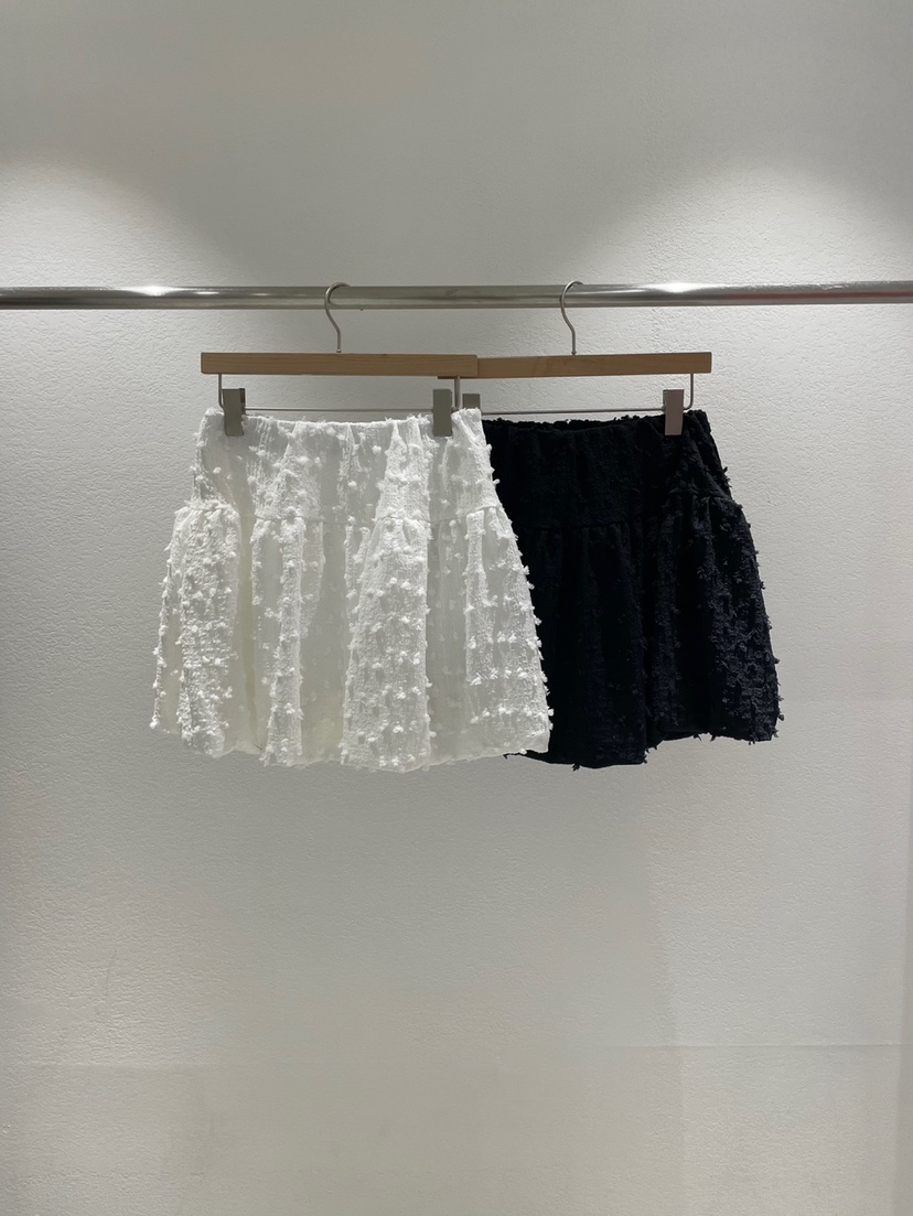 ROOMS SHOP韓國直郵㊣女裝新品熱賣休閑人氣推薦25春夏短裙蕾絲ROOMS_SHOP短裙
