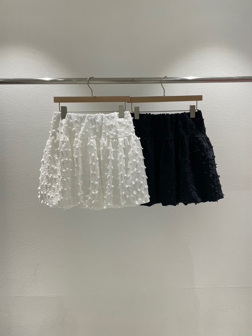 ROOMS SHOP韓國直郵㊣女裝新品熱賣休閑人氣推薦25春夏短裙蕾絲ROOMS_SHOP短裙