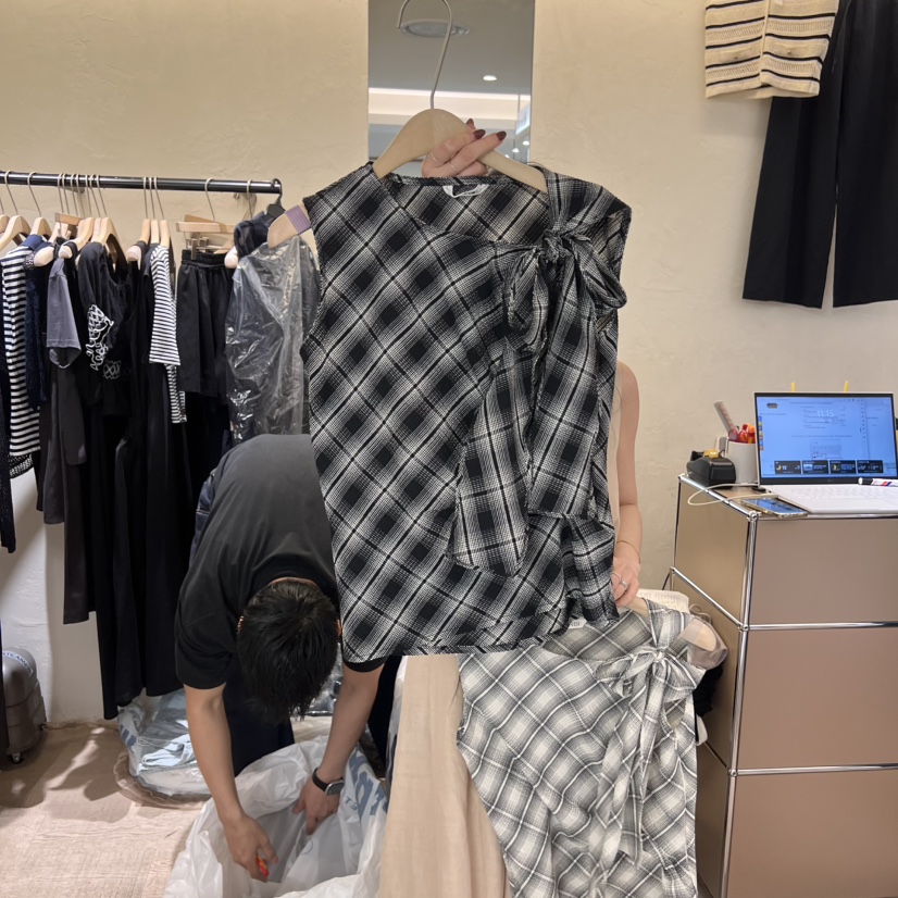 W AND J直郵韓國代購㊣女裝新品推薦熱賣吊帶背心蝴蝶結格紋W AND J吊帶/背心圖色2
