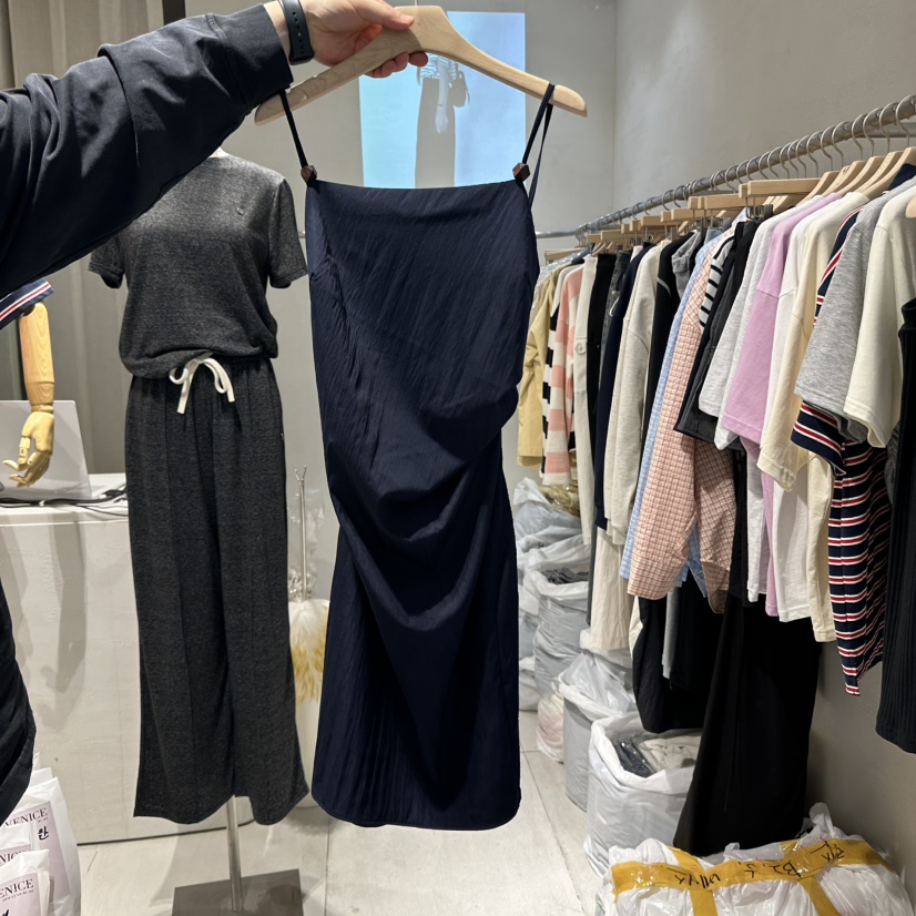 VENICE直郵韓國代購㊣女裝新品休閑時尚推薦熱賣25春夏連衣裙VENICE連衣裙圖色2