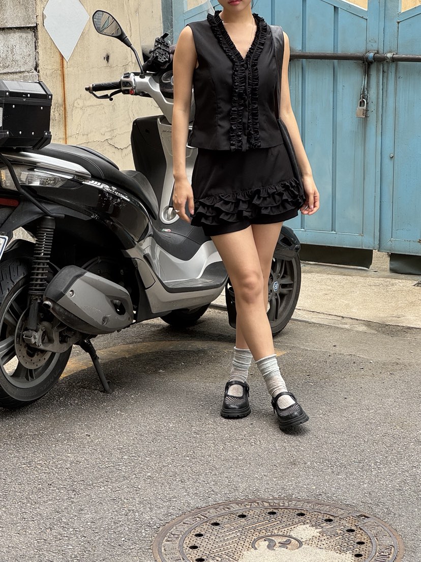 SUNDER MARKET韓國直郵㊣東大門實拍女裝新款25春夏裙褲荷葉邊SUNDER MARKET裙褲