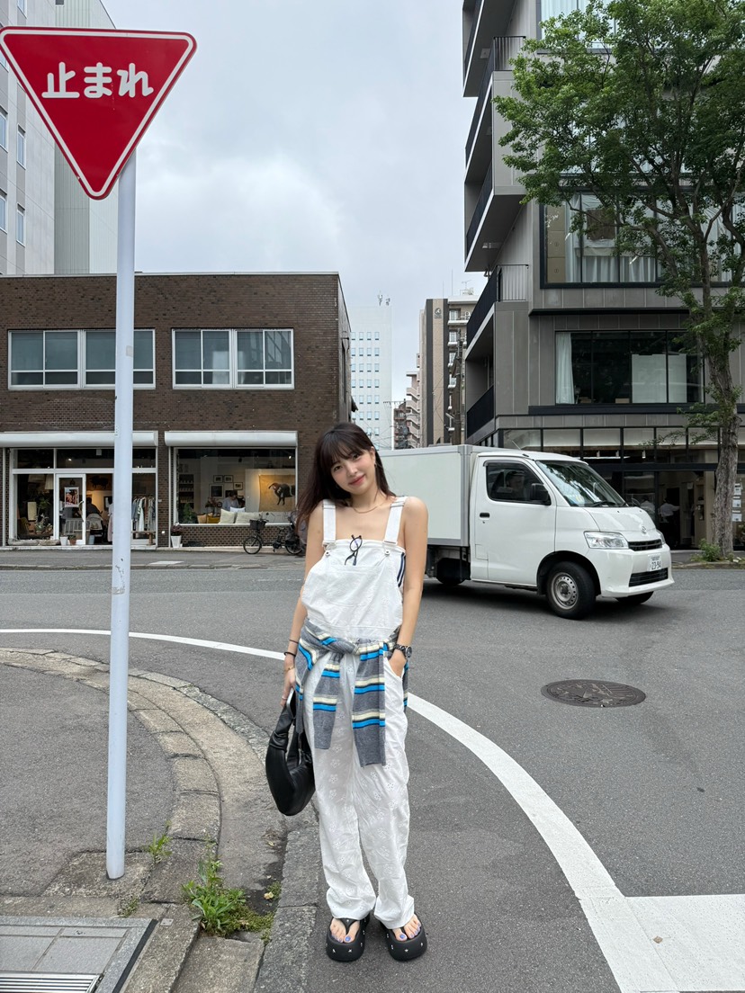 SOLAR韓國直郵㊣女裝新品熱賣推薦人氣時尚休閑25春夏背帶褲蕾絲SOLAR背帶褲