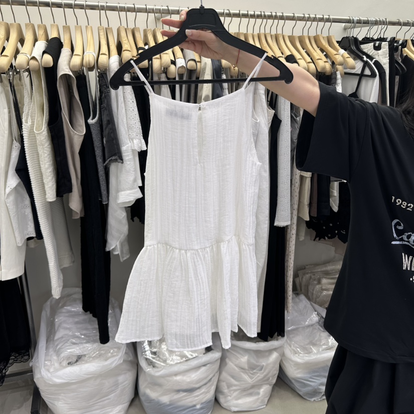 VIVEL韓國㊣直郵東大門代購女裝新品時尚休閑25春夏吊帶背心VIVEL吊帶/背心