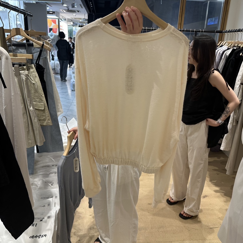 OVERTAKE韓國直郵㊣東大門實拍女裝新款推薦時尚長袖T恤綁帶OVERTAKE長袖T恤