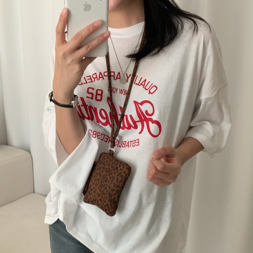 HELLO JINI韓國直郵㊣女裝新品休閑時尚熱賣推薦人氣25春夏T恤HELLO JINIT恤圖色2