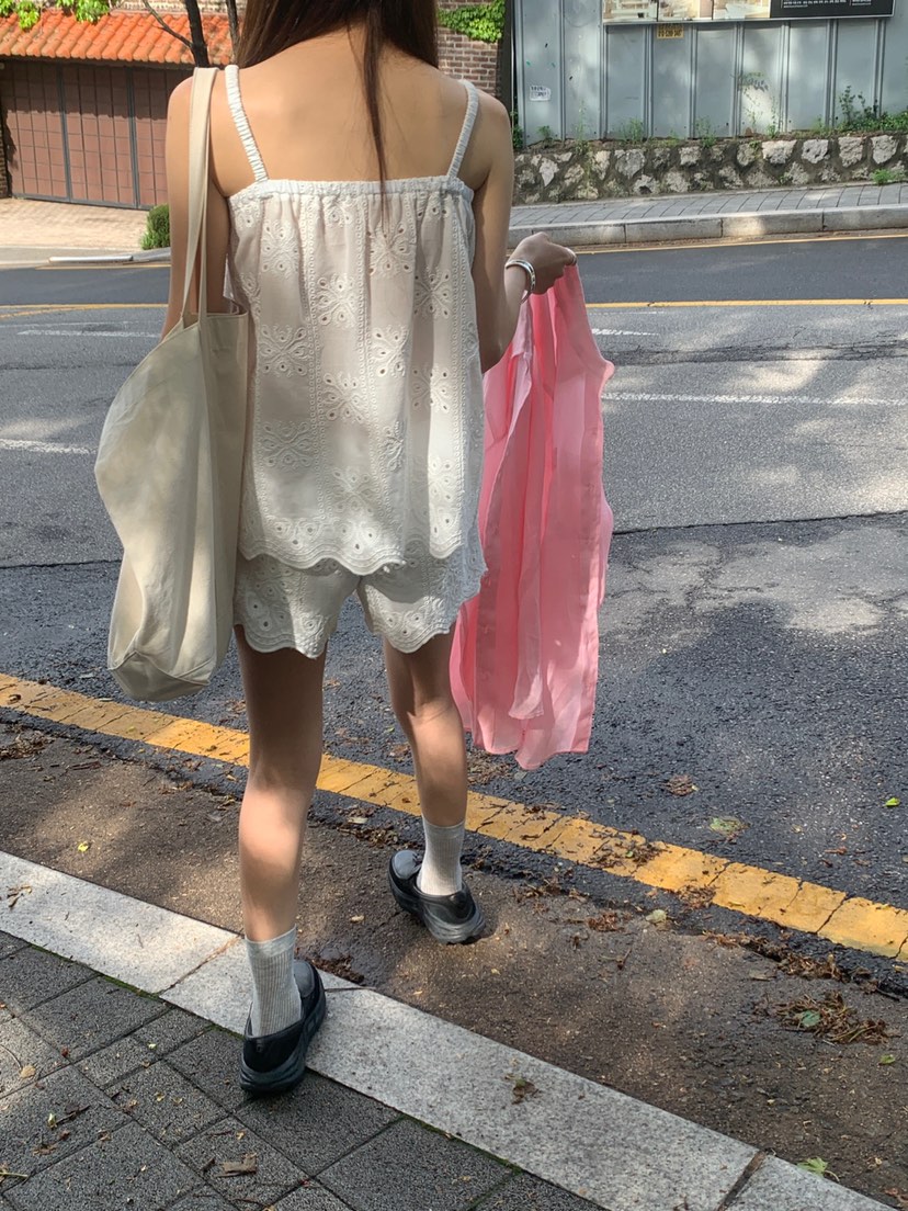 VAARA韓國㊣直郵東大門代購女裝新品時尚25春夏吊帶背心刺繡VAARA吊帶/背心