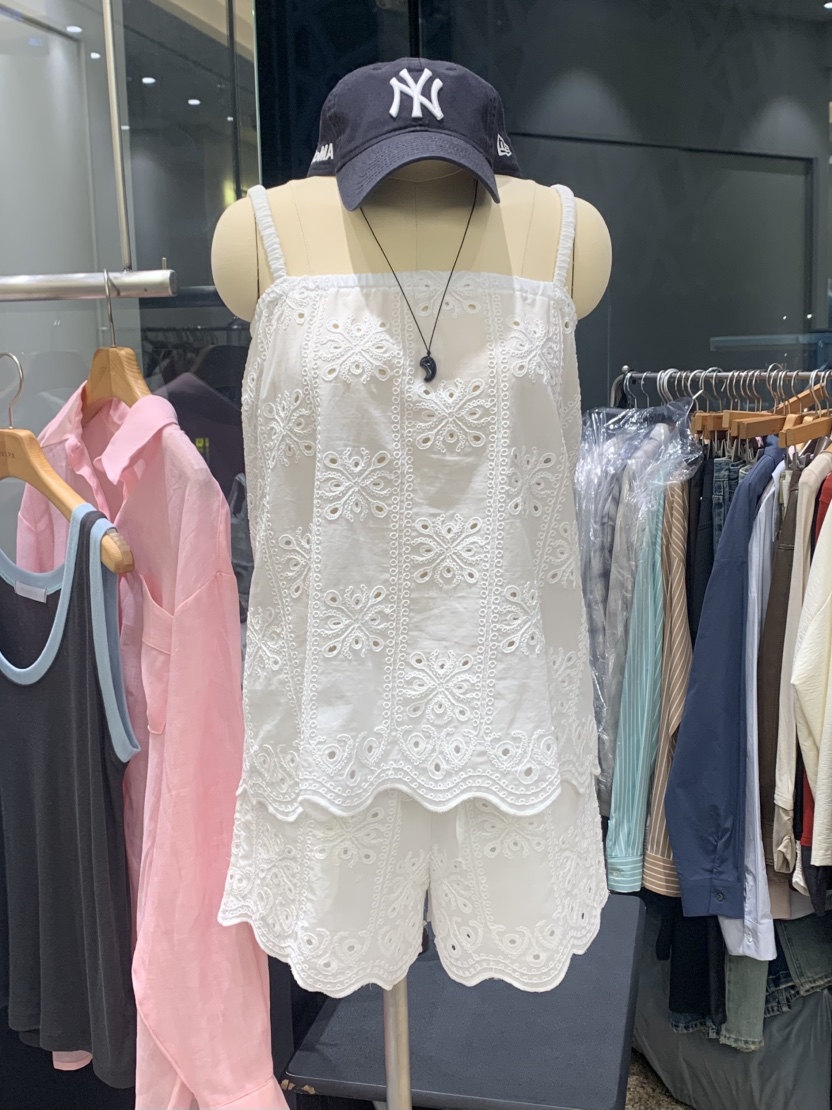 VAARA韓國㊣直郵東大門代購女裝新品時尚25春夏吊帶背心刺繡VAARA吊帶/背心