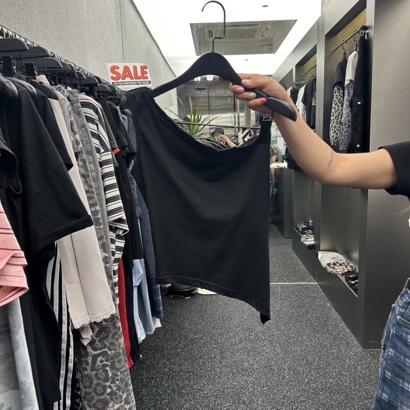 NUEUN韓國直郵㊣女裝新品推薦人氣時尚熱賣休閑25春夏吊帶背心NUEUN/SEEOT吊帶/背心圖色2