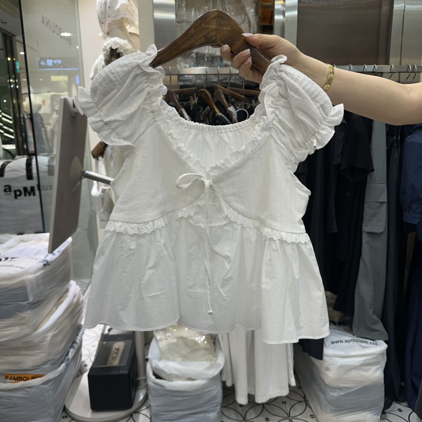 BAMBOLINA韓國直郵㊣東大門實拍女裝新品推薦人氣襯衫蕾絲衫BAMBOLINA襯衫/蕾絲衫