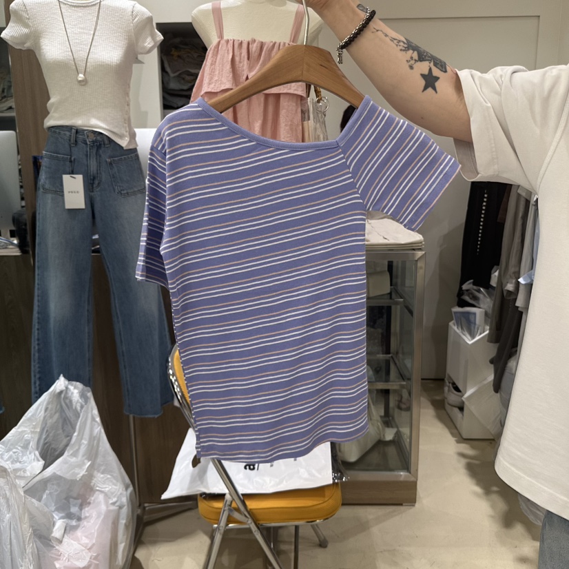 MELO韓國直郵㊣女裝新品推薦人氣時尚熱賣25春夏休閑T恤MELOT恤