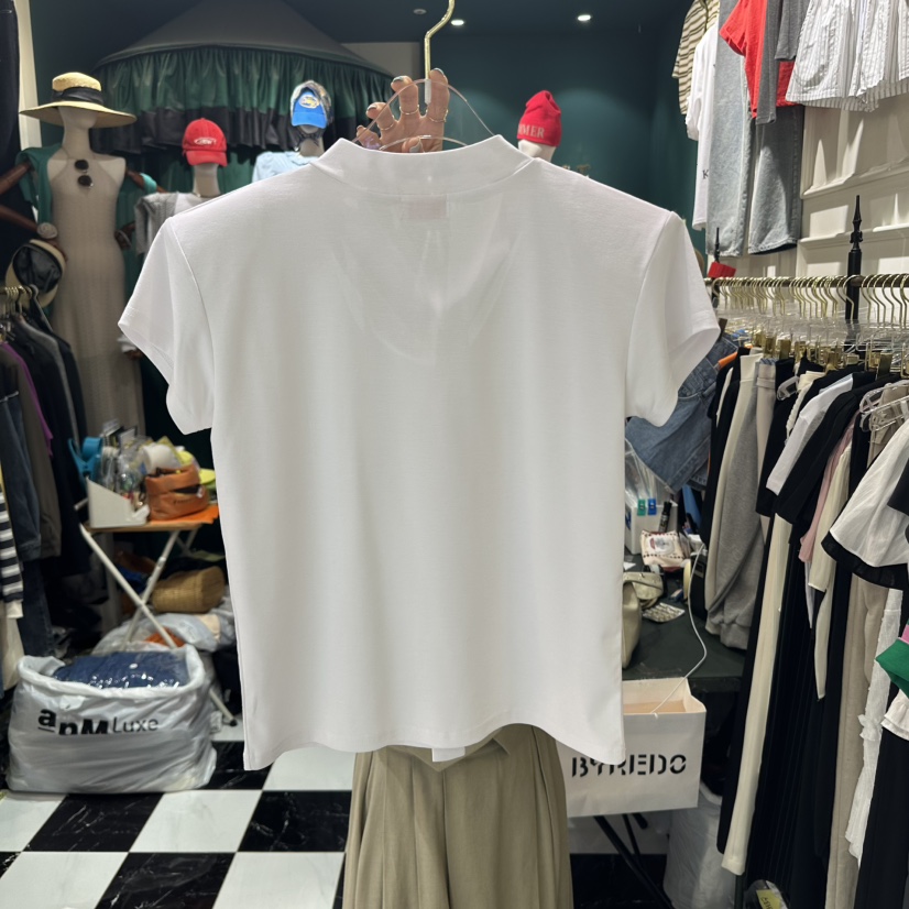 3COLOR(此品牌名稱會遭售假投訴,建議淘寶店鋪商品名稱中不要使用)韓國㊣直郵東大門代購女裝新款時尚T恤Three colorT恤