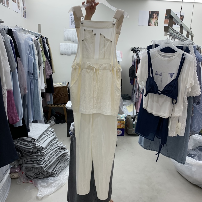 SOLD OUT韓國直郵㊣東大門實拍女裝新品人氣背帶褲不含內搭SOLD OUT背帶褲
