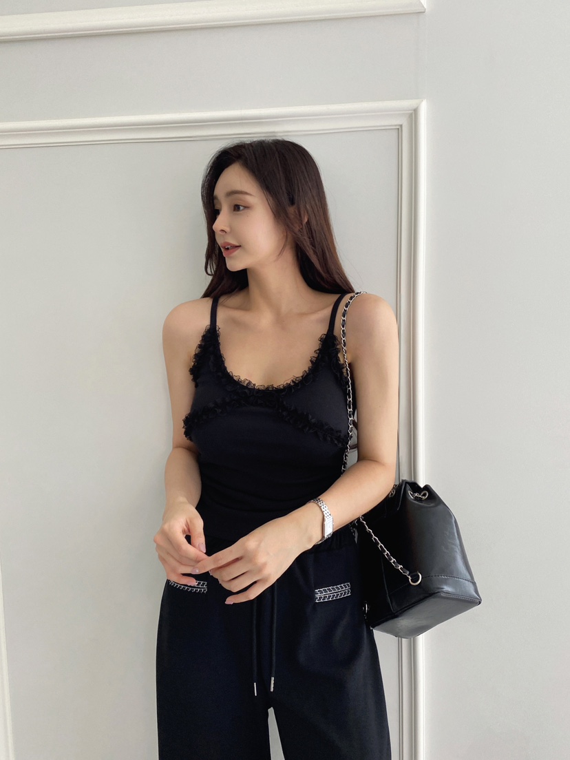 CLOTH韓國直郵㊣女裝新品25春夏推薦休閑吊帶背心荷葉邊蕾絲CLOTH吊帶/背心圖色2