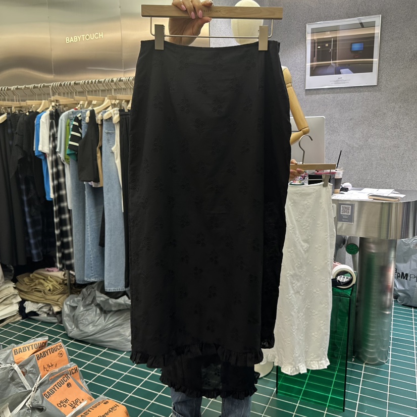 BABYTOUCH韓國直郵㊣女裝新品休閑人氣時尚熱賣25春夏長裙刺繡BABYTOUCH長裙圖色2