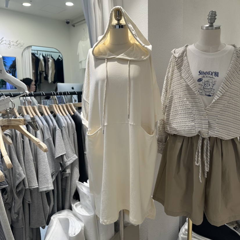 IN KIRA韓國直郵㊣女裝新品時尚休閑熱賣25春夏連衣裙兜帽寬松IN KIRA連衣裙