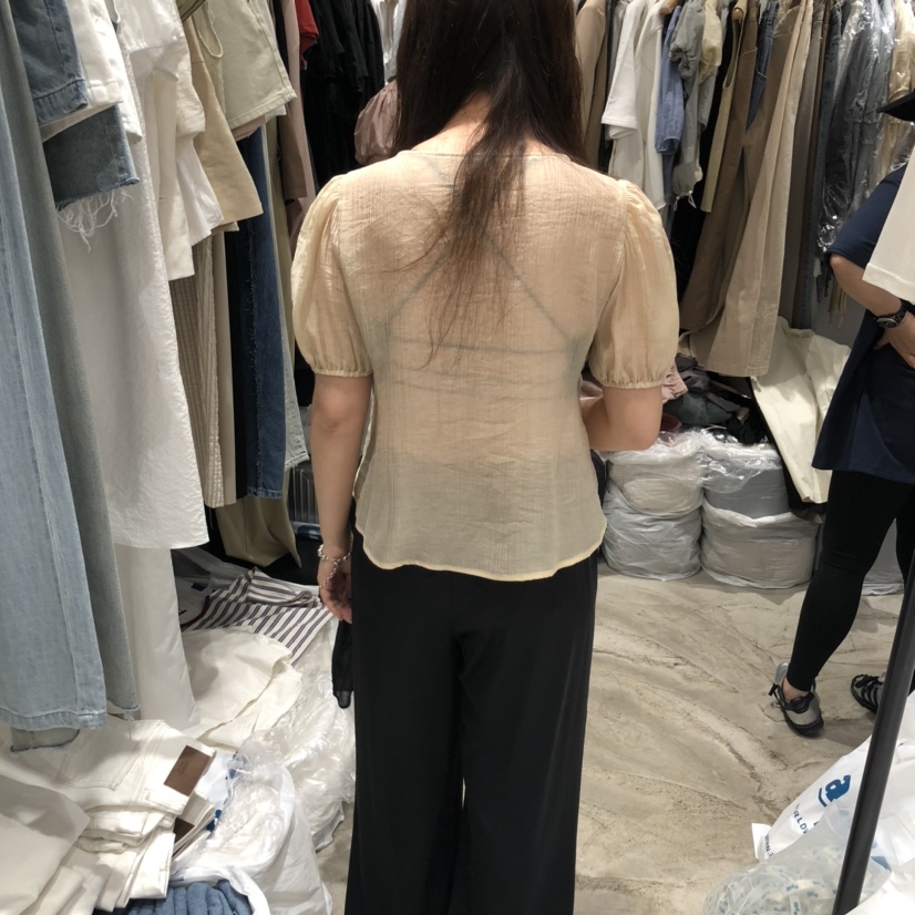 ALMOND PEPE韓國直郵㊣女裝新款時尚熱賣人氣25春夏襯衫蕾絲衫ALMOND PEPE襯衫/蕾絲衫