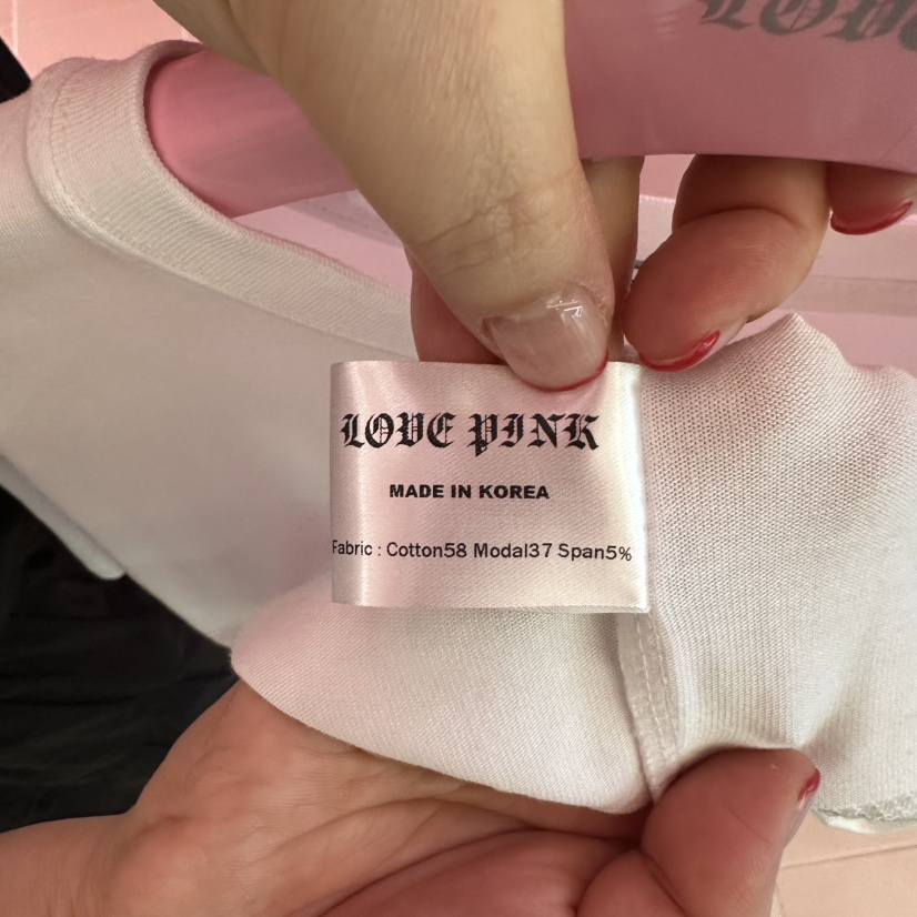 LOVE PINK韓國直郵㊣東大門實拍女裝新品推薦時尚熱賣人氣T恤LOVE PINKT恤
