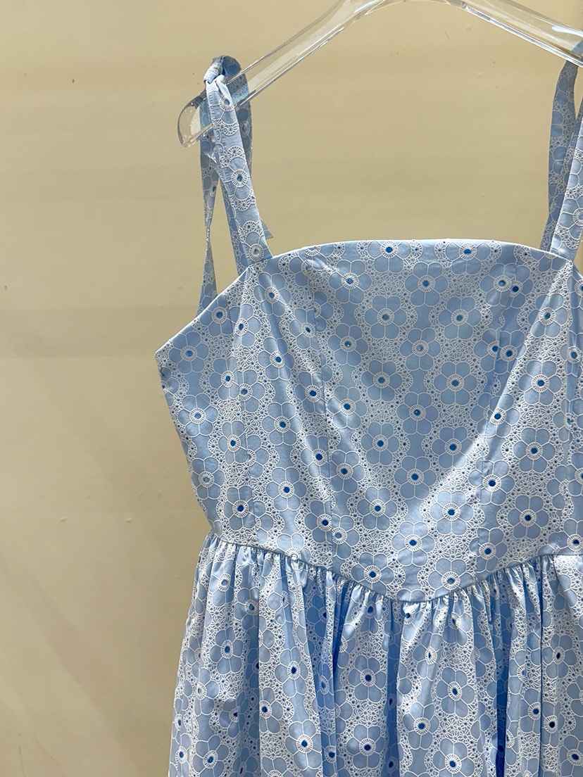 81 MARKET-L韓國直郵㊣東大門實拍女裝新品熱賣時尚連衣裙81 MARKET-L連衣裙