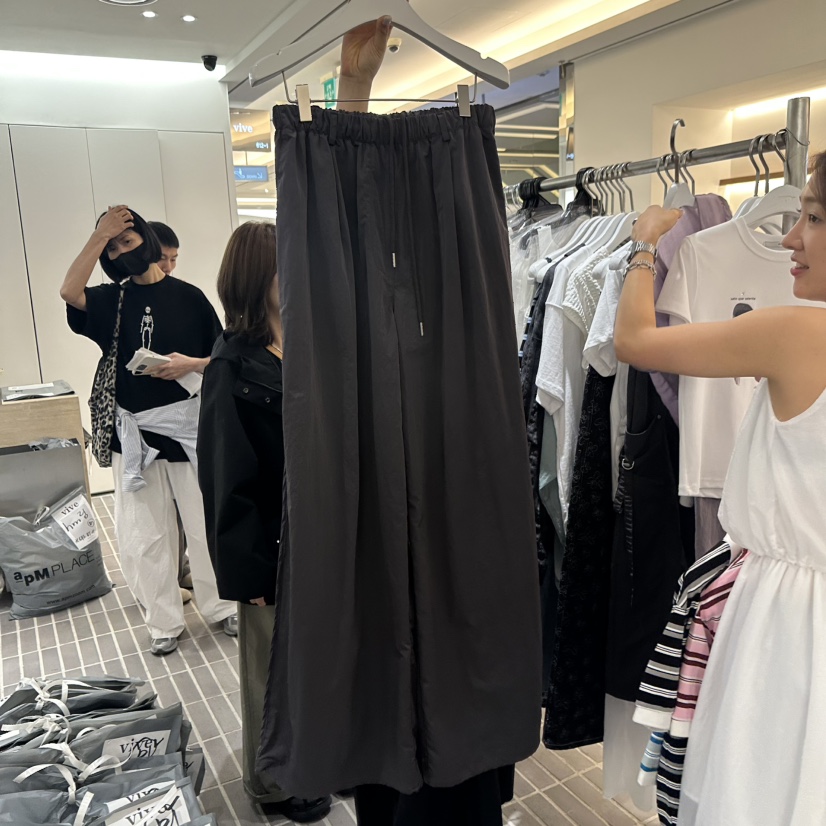 VIVE韓國直郵㊣東大門實拍女裝新品人氣25春夏推薦時尚休閑褲VIVE休閑褲圖色3