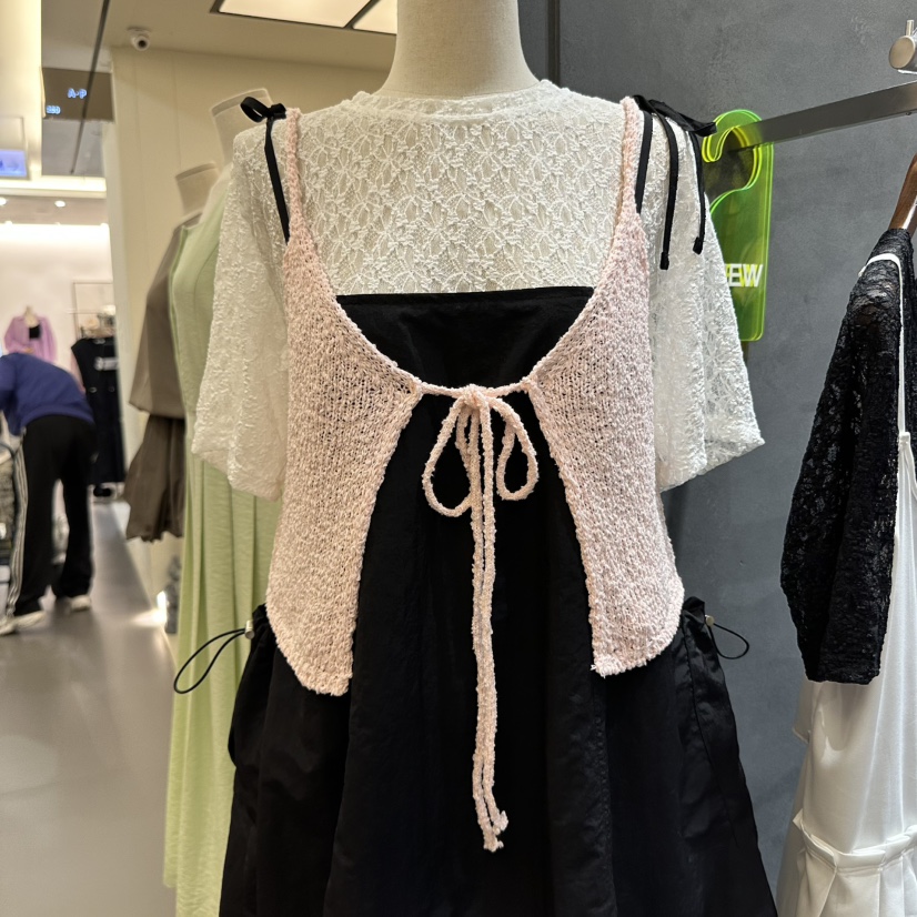 LADYBLACK直郵韓國代購㊣女裝新款人氣吊帶背心不含內搭蝴蝶結LADYBLACK吊帶/背心