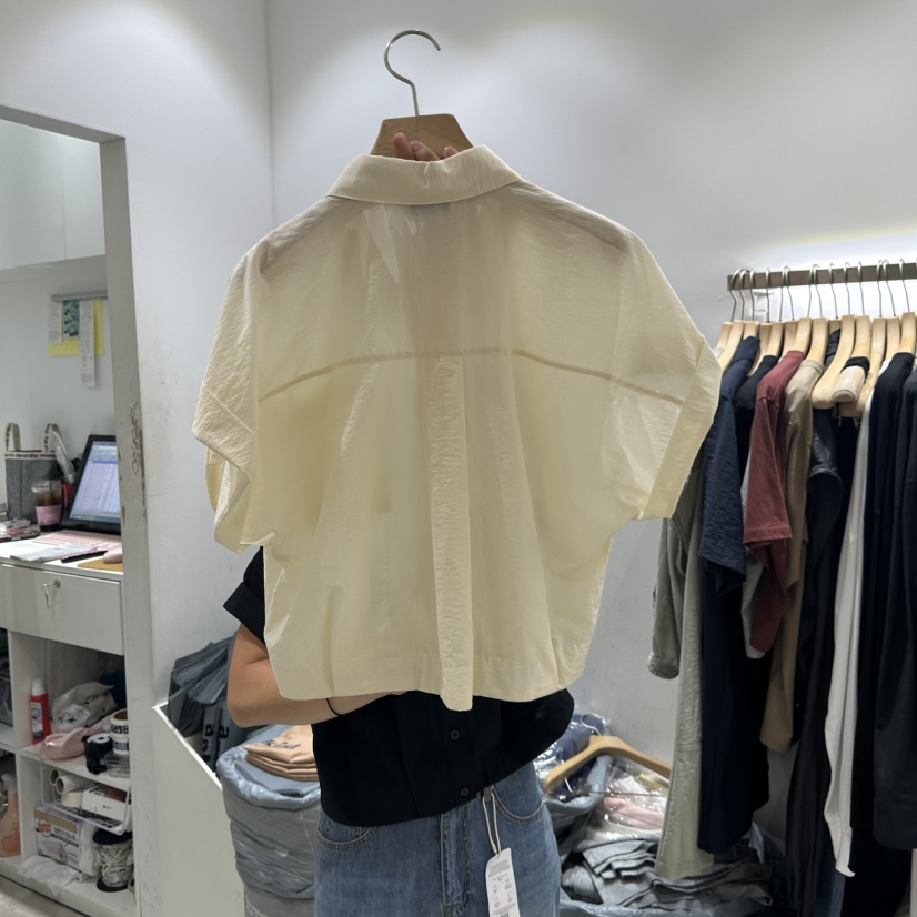 URBANSTORY/REMAKING韓國直郵㊣東大門實拍女裝新品25春夏襯衫蕾絲衫Remaking/URBANSTORY襯衫/蕾絲衫