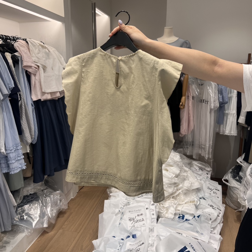 BIEN GARDER韓國直郵㊣東大門實拍女裝新品推薦襯衫蕾絲衫BIEN GARDER襯衫/蕾絲衫