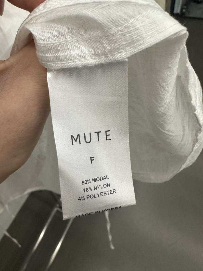 MUTE-P韓國直郵㊣東大門實拍女裝新款推薦襯衫蕾絲衫含腰繩MUTE襯衫/蕾絲衫