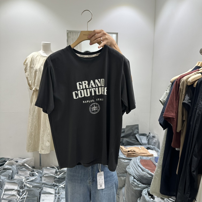 URBANSTORY/REMAKING直郵韓國代購㊣女裝新款時尚人氣熱賣T恤Remaking/URBANSTORYT恤圖色2