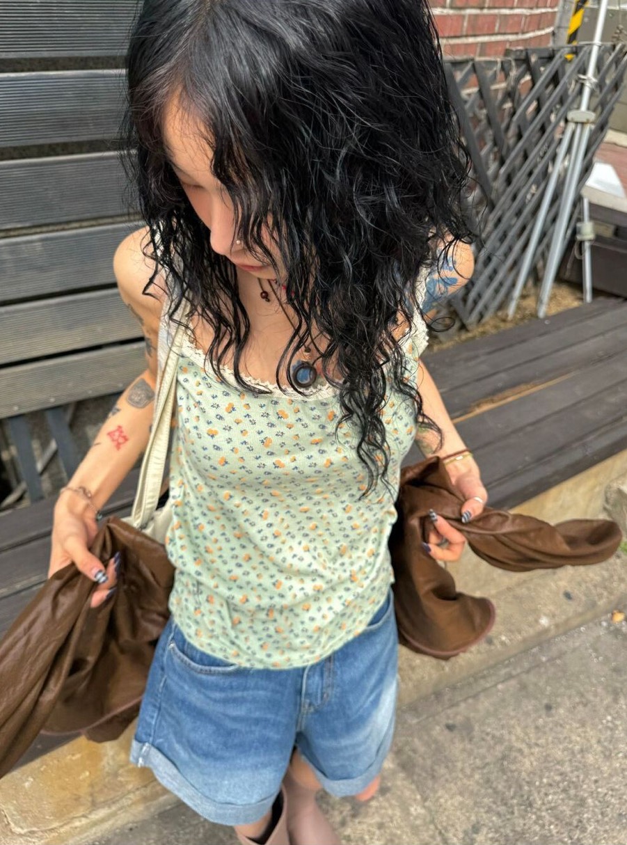 I I直郵韓國代購㊣女裝新款推薦人氣熱賣時尚休閑吊帶背心ITSSONG吊帶/背心圖色2