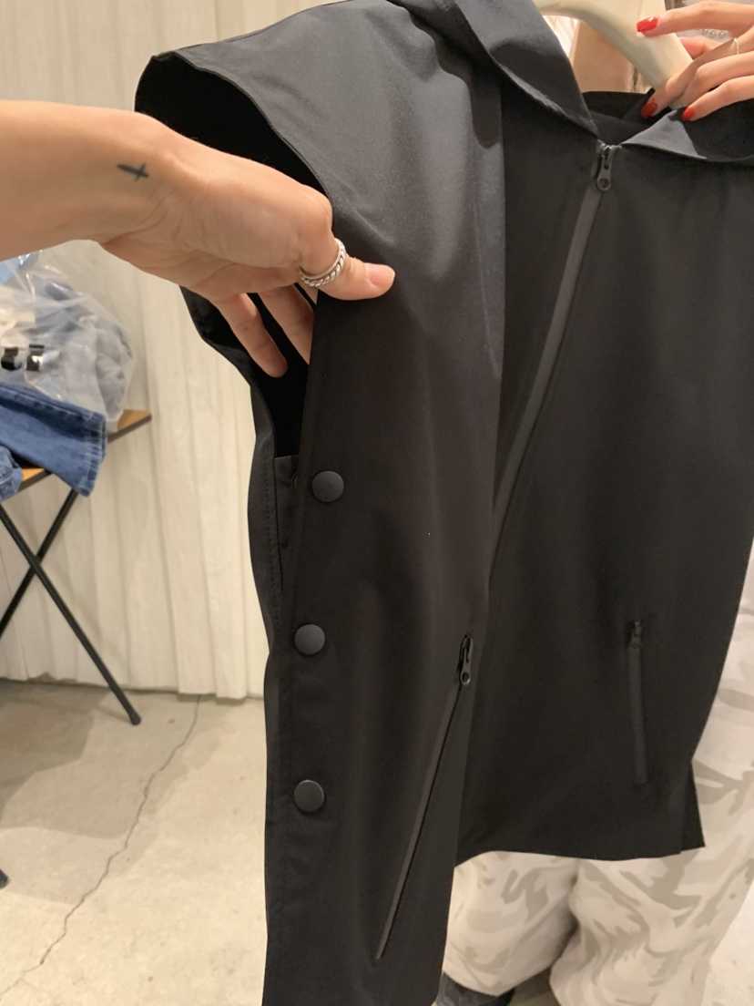 PAPERMOON韓國㊣直郵東大門代購女裝新款熱賣人氣馬甲斗篷連帽paper moon馬甲