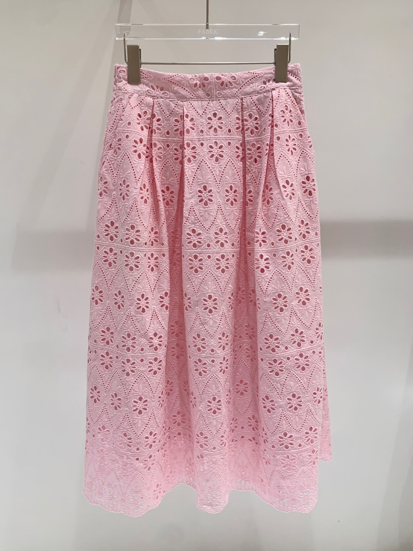 FABRIC韓國直郵㊣東大門實拍女裝新品25春夏推薦人氣長裙刺繡FABRIC長裙圖色2