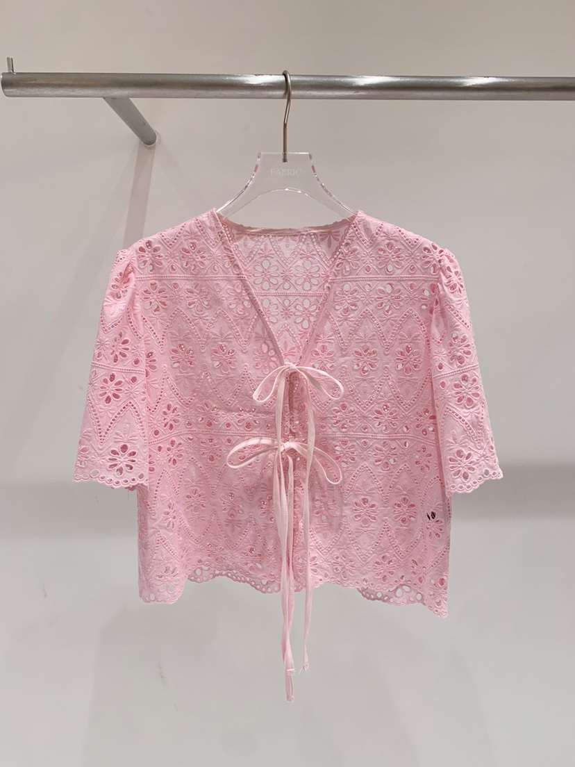 FABRIC韓國直郵㊣東大門實拍女裝新品推薦休閑襯衫蕾絲衫刺繡FABRIC襯衫/蕾絲衫圖色2