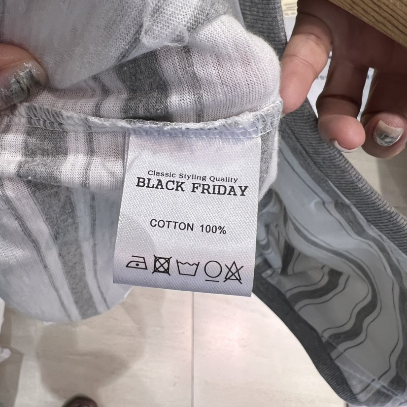 BLACKFRIDAY韓國直郵㊣東大門實拍女裝新品25春夏T恤不含腰帶BLACK FRIDAYT恤