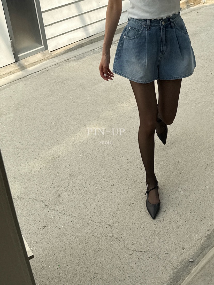 PIN-UP韓國直郵㊣東大門實拍女裝新品推薦時尚人氣短褲蝴蝶結PIN-UP短褲