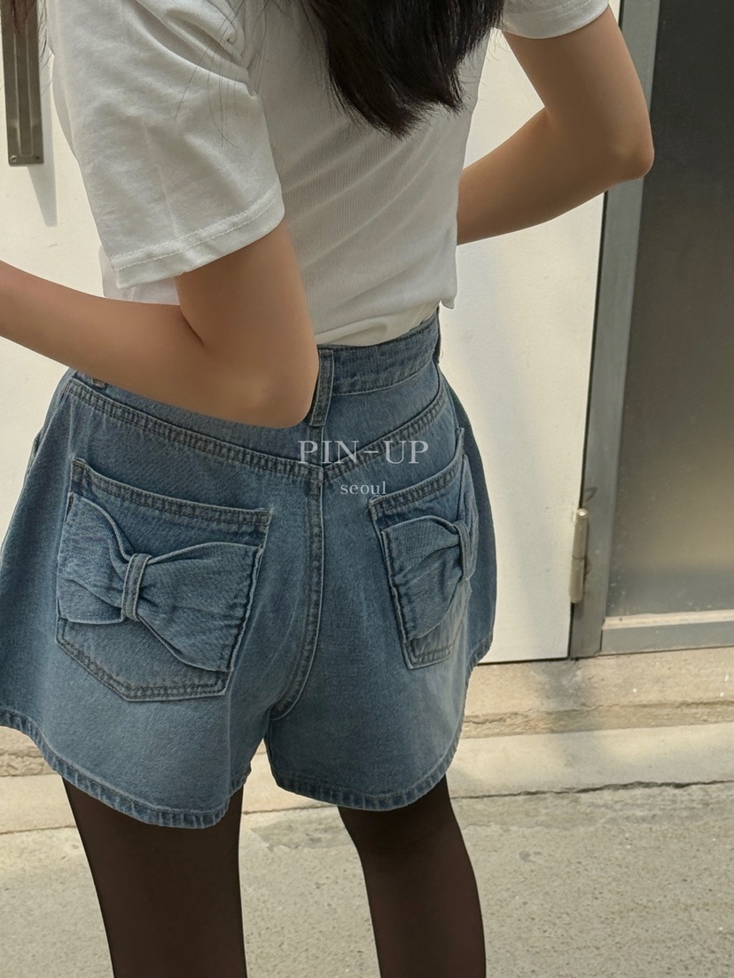 PIN-UP韓國直郵㊣東大門實拍女裝新品推薦時尚人氣短褲蝴蝶結PIN-UP短褲