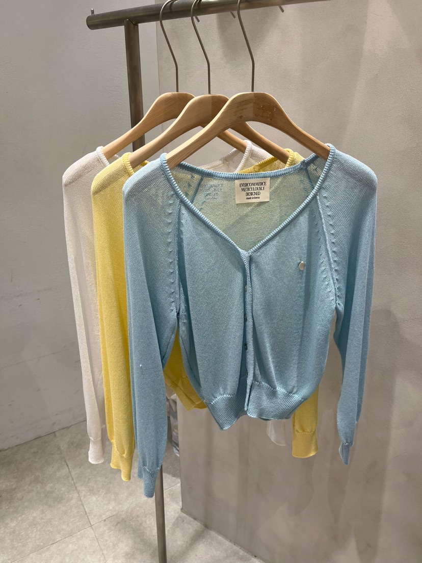 EVERCOMMERCE METICULOUSLY DESIGNED韓國直郵㊣東大門實拍女裝新款人氣針織衫開衫EVERCOMMERCE METICULOUSLY DESIGNED針織衫