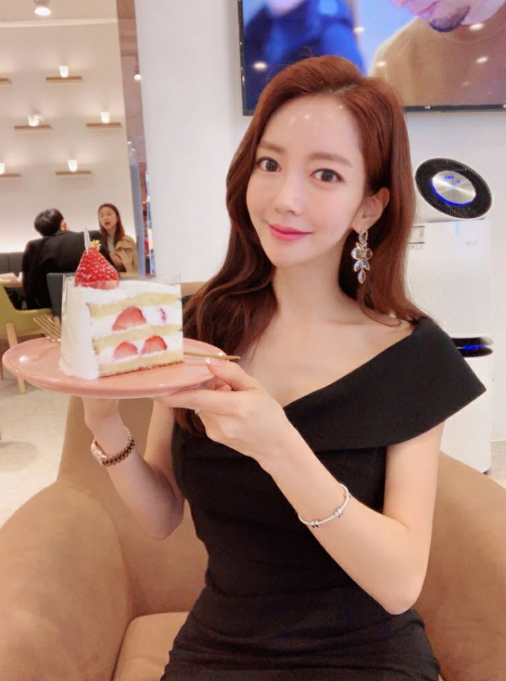 HIGH HEELS直郵韓國代購㊣女裝新品推薦休閑時尚25春夏連衣裙HIGH HEELS連衣裙