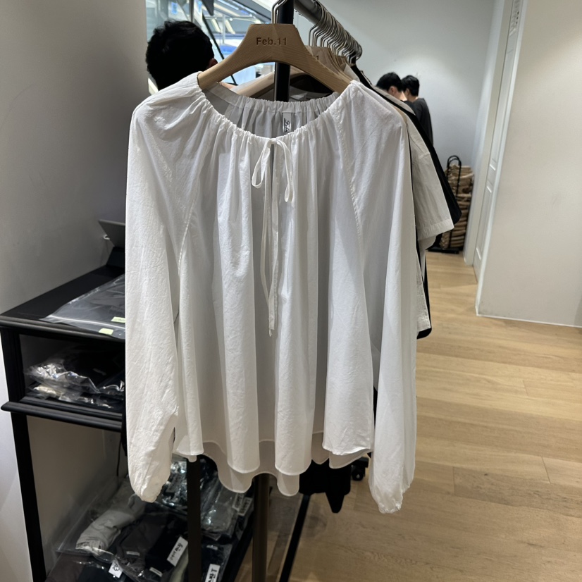 FEBRUARY 11韓國直郵㊣女裝新品休閑時尚人氣熱賣襯衫蕾絲衫FEBRUARY11襯衫/蕾絲衫