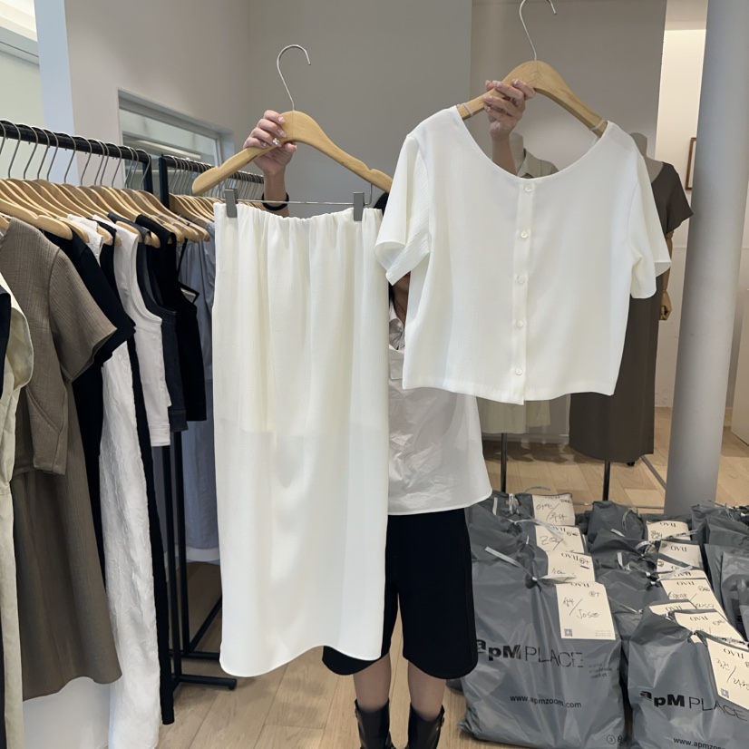 OVU韓國直郵㊣東大門實拍女裝新品人氣熱賣時尚套裝兩件套褶皺OVU套裝
