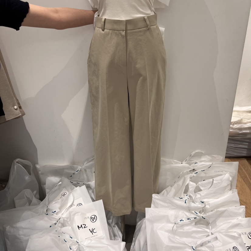 OUR-A直郵韓國代購㊣女裝新品時尚25春夏推薦休閑熱賣休閑褲OUR-A休閑褲圖色2