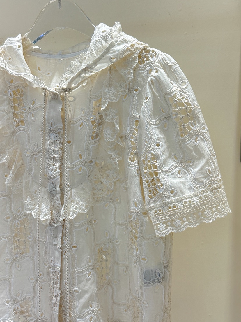 81 MARKET-L直郵韓國代購㊣女裝新品25春夏時尚襯衫蕾絲衫81 MARKET-L襯衫/蕾絲衫