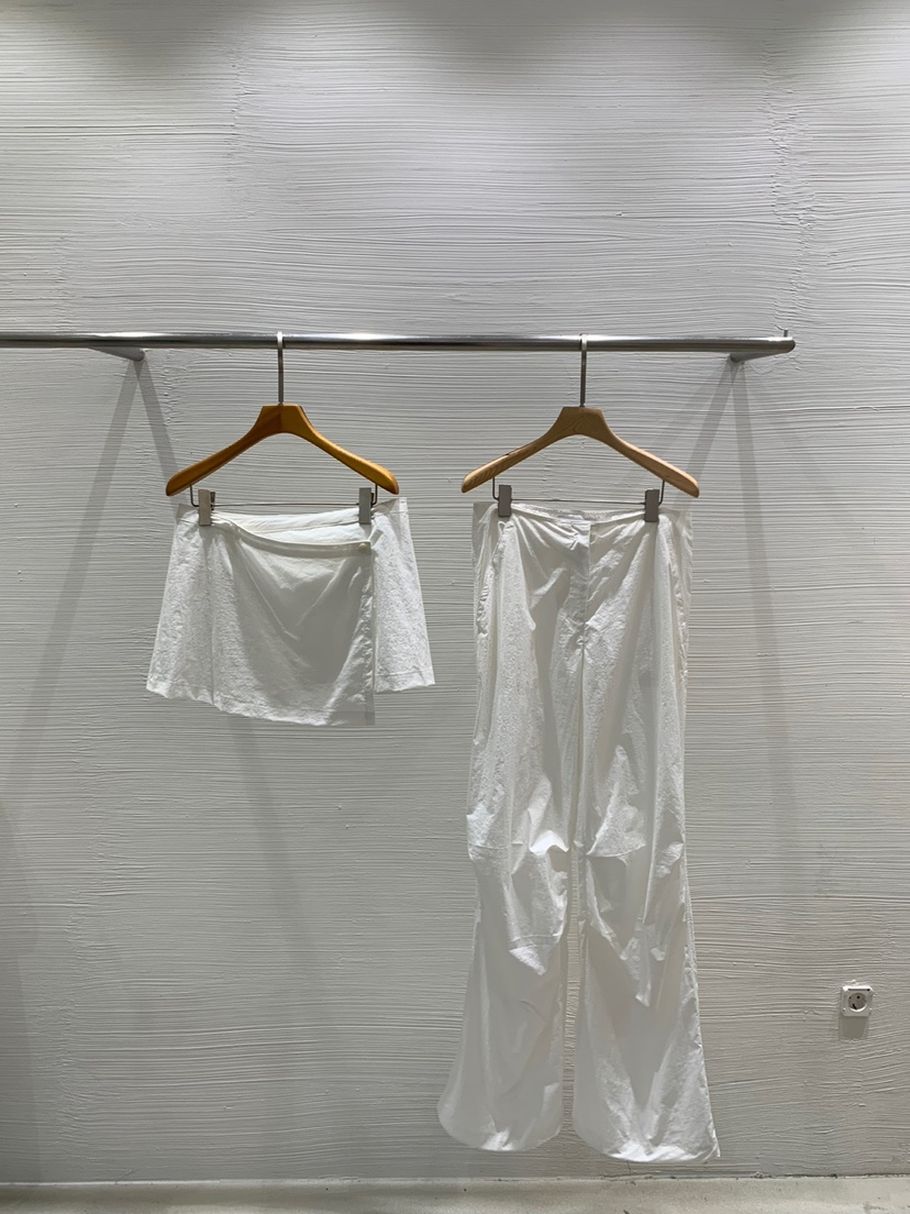 LUCY SALON韓國直郵㊣東大門實拍女裝新品推薦熱賣套裝兩件套LUCY SALON套裝