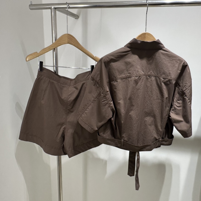 ART IS OVER韓國㊣直郵東大門代購女裝新品25春夏套裝含腰帶套裝ART IS OVER套裝