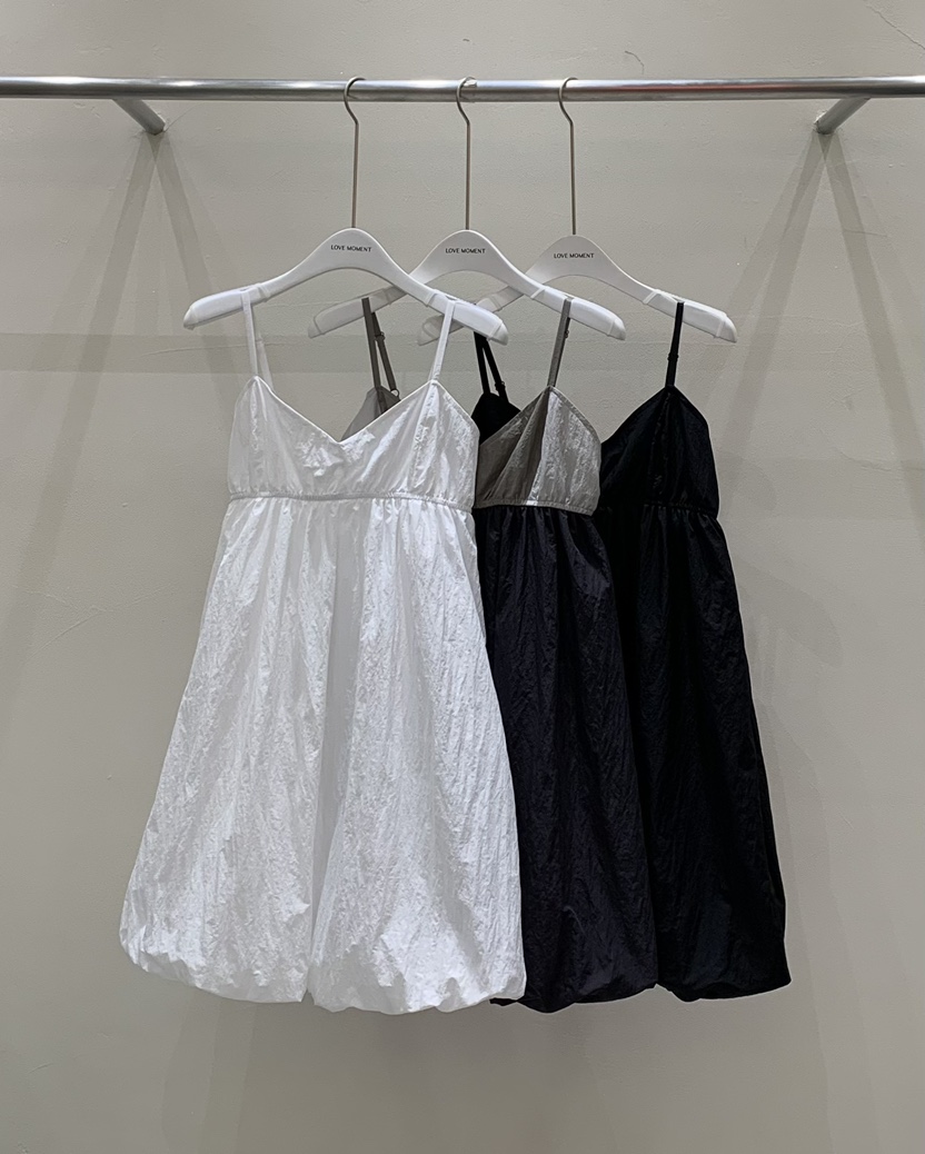 LOVE MOMENT東大門實拍女士新品休閑熱賣25春夏人氣連衣裙LOVE MOMENT連衣裙