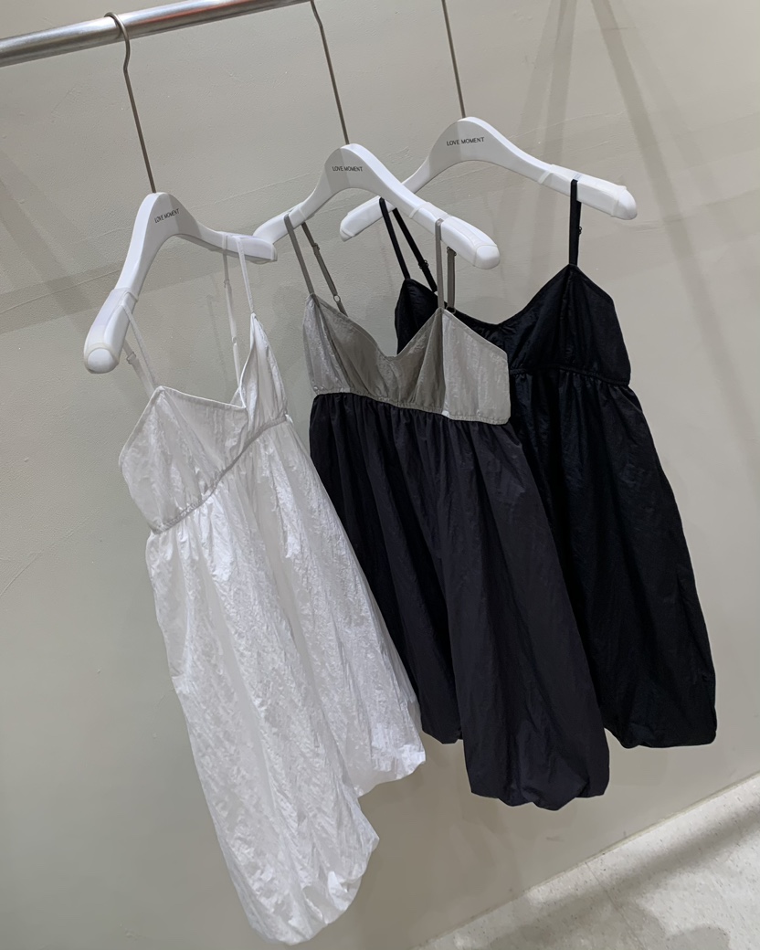 LOVE MOMENT東大門實拍女士新品休閑熱賣25春夏人氣連衣裙LOVE MOMENT連衣裙